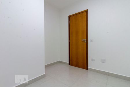 Quarto 1 de apartamento para alugar com 2 quartos, 45m² em Vila Mazzei, São Paulo