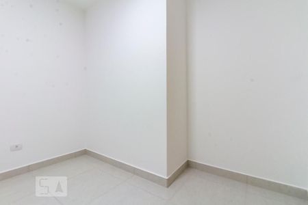 Quarto 1 de apartamento para alugar com 2 quartos, 45m² em Vila Mazzei, São Paulo