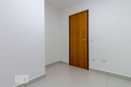 Quarto 1 de apartamento para alugar com 2 quartos, 45m² em Vila Nova Mazzei, São Paulo