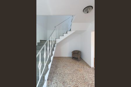 Saleta de casa para alugar com 3 quartos, 316m² em Parque Colonial, São Paulo
