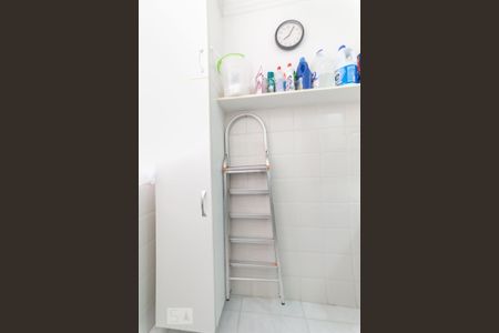Apartamento para alugar com 75m², 3 quartos e 2 vagas Apartamento para alugar com 75m², 3 quartos e 2 vagasLavanderia