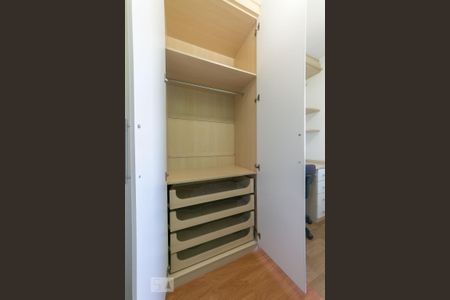 Quarto 1 de apartamento para alugar com 3 quartos, 75m² em Jardim Antonio Von Zuben, Campinas