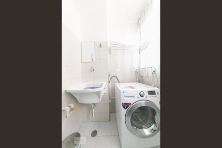 Apartamento para alugar com 75m², 3 quartos e 2 vagas Apartamento para alugar com 75m², 3 quartos e 2 vagasLavanderia