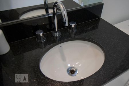 Pia de kitnet/studio à venda com 1 quarto, 29m² em República, São Paulo