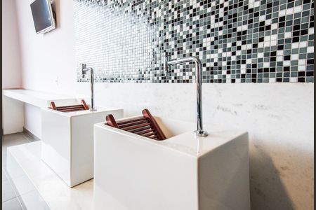 Apartamento para alugar com 41m², 1 quarto e 1 vagaÁrea Externa - Lavanderia