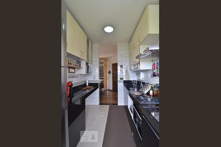 Apartamento para alugar com 100m², 3 quartos e 2 vagasCozinha