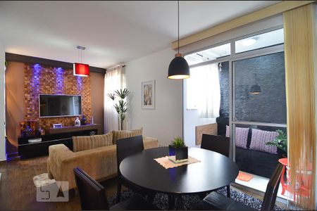 Sala com varanda de apartamento para alugar com 3 quartos, 100m² em Buritis, Belo Horizonte