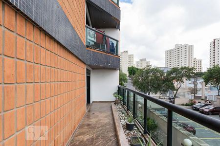 Apartamento à venda com 220m², 4 quartos e 4 vagasQuarto 3 - Suíte/ Varanda