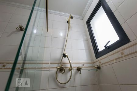 Apartamento à venda com 220m², 4 quartos e 4 vagasQuarto 3 - Suíte/ Banheiro (Chuveiro)