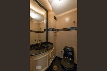 Lavabo de apartamento à venda com 4 quartos, 220m² em Vila Monumento, São Paulo