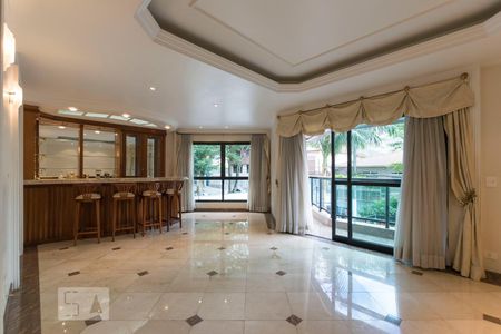 Sala de apartamento à venda com 4 quartos, 220m² em Vila Monumento, São Paulo