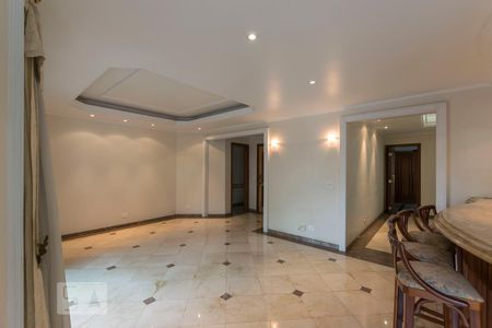 Sala de apartamento à venda com 4 quartos, 220m² em Vila Monumento, São Paulo