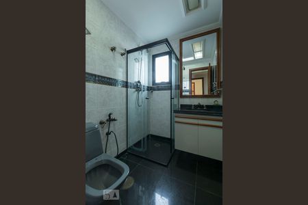 Apartamento à venda com 220m², 4 quartos e 4 vagasBanheiro social