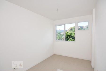 Apartamento à venda com 130m², 3 quartos e 2 vagasSuíte