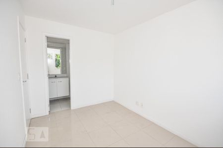 Apartamento à venda com 130m², 3 quartos e 2 vagasSuíte