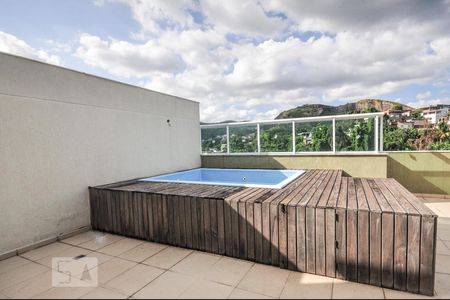 Apartamento à venda com 130m², 3 quartos e 2 vagasPiscina - Área Externa - Cobertura
