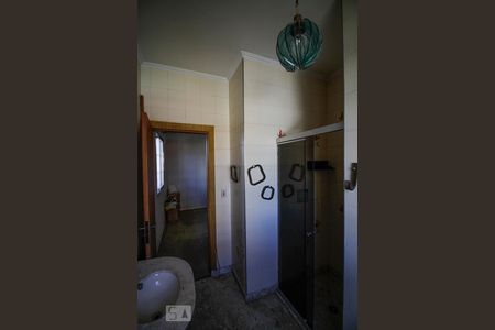 Casa à venda com 380m², 4 quartos e sem vagaBanheiro da Suíte 2