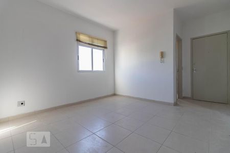 Sala de apartamento para alugar com 2 quartos, 70m² em Ipiranga, Belo Horizonte