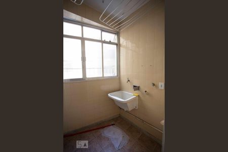 área de serviço de apartamento para alugar com 2 quartos, 85m² em Icaraí, Niterói