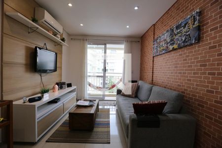 Apartamento à venda com 40m², 1 quarto e 1 vaga Apartamento à venda com 40m², 1 quarto e 1 vagaSala