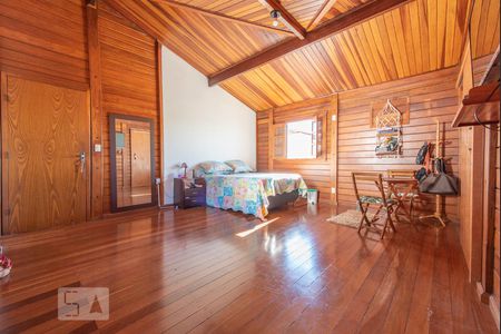 Casa de condomínio para alugar com 300m², 4 quartos e 4 vagas