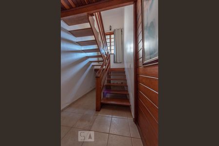 Casa de Condomínio para alugar com 4 quartos, 300m² em Loteamento Portal do Sol I, Goiânia