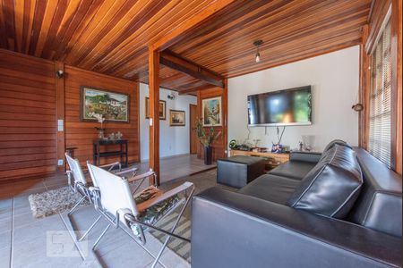 Casa de Condomínio para alugar com 4 quartos, 300m² em Loteamento Portal do Sol I, Goiânia