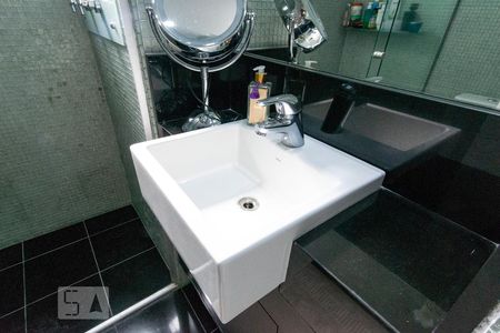 Apartamento para alugar com 58m², 1 quarto e 1 vagaBanheiro - Torneira