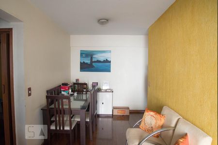 Apartamento à venda com 52m², 2 quartos e 1 vagaSala
