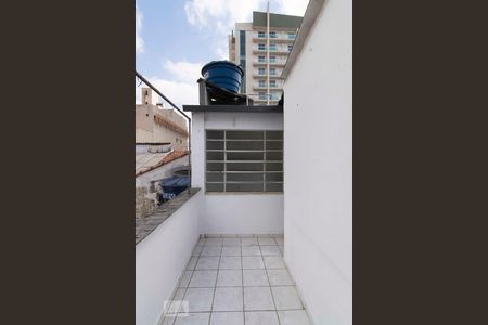 Casa para alugar com 198m², 2 quartos e 2 vagasSacada área de serviço