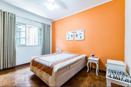 Casa à venda com 320m², 5 quartos e 4 vagasSuíte 2