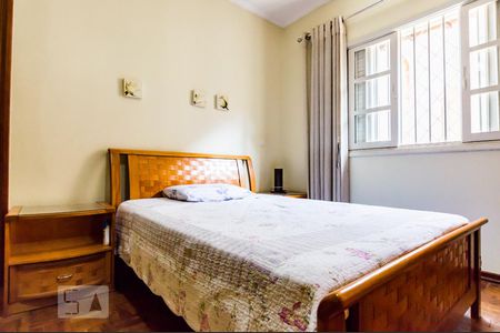 Casa à venda com 320m², 5 quartos e 4 vagasSuíte 1