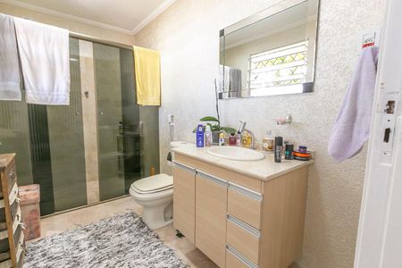 Casa à venda com 240m², 4 quartos e 1 vagaBanheiro da Suíte