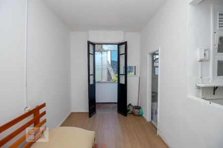 Quarto de kitnet/studio para alugar com 1 quarto, 28m² em Centro, Rio de Janeiro