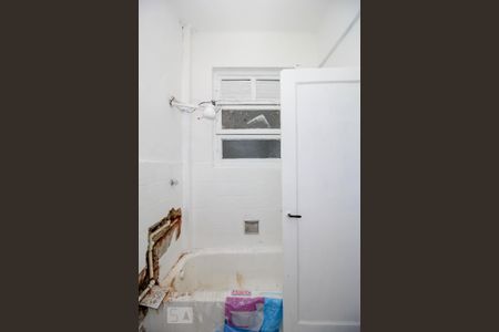 Studio para alugar com 28m², 1 quarto e sem vaga Studio para alugar com 28m², 1 quarto e sem vagaBanheiro Social