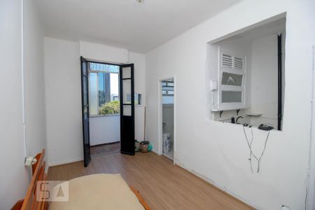 Quarto de kitnet/studio para alugar com 1 quarto, 28m² em Centro, Rio de Janeiro