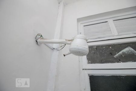 Studio para alugar com 28m², 1 quarto e sem vaga Studio para alugar com 28m², 1 quarto e sem vagaChuveiro