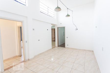 Casa para alugar com 90m², 3 quartos e 2 vagasSala