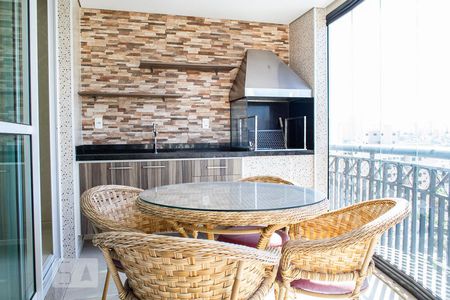 VARANDA SALA de apartamento para alugar com 4 quartos, 140m² em Santa Teresinha, São Paulo