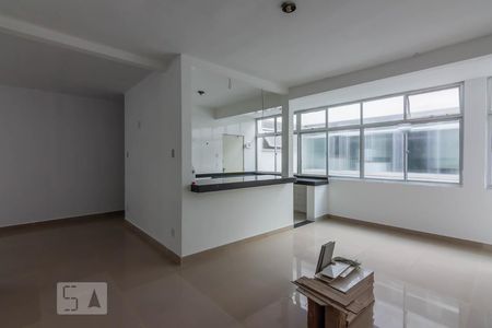 Sala 2 de apartamento para alugar com 3 quartos, 115m² em Santo Antônio, Belo Horizonte