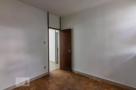 Quarto 1 de apartamento para alugar com 3 quartos, 115m² em Santo Antônio, Belo Horizonte