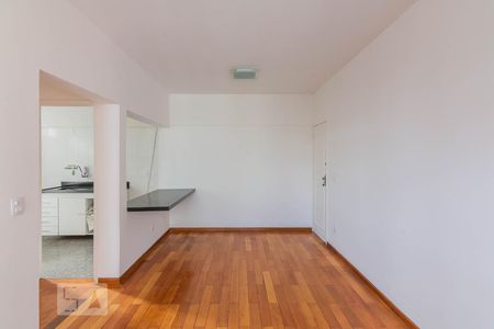 Sala  de apartamento para alugar com 1 quarto, 44m² em Carmo, Belo Horizonte