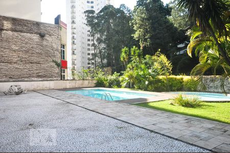 Apartamento para alugar com 70m², 2 quartos e 2 vagasPiscina