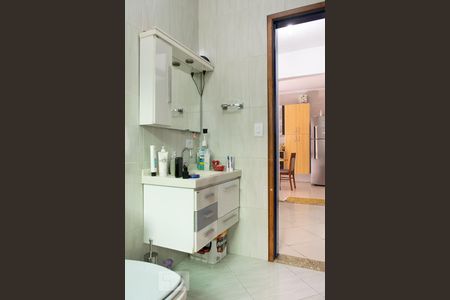 Apartamento para alugar com 76m², 2 quartos e sem vaga Apartamento para alugar com 76m², 2 quartos e sem vagaBANHEIRO