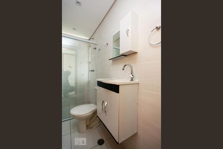 Banheiro de apartamento para alugar com 3 quartos, 75m² em Jardim Flor da Montanha, Guarulhos