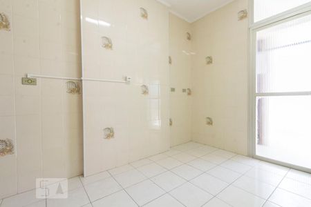 Apartamento para alugar com 64m², 2 quartos e 2 vagasCozinha