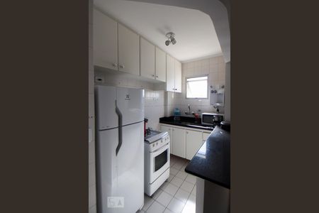 Apartamento para alugar com 115m², 2 quartos e 2 vagasCozinha