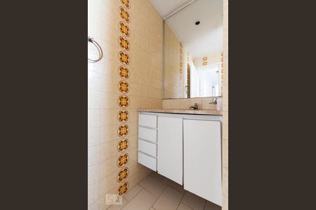 Banheiro Social de apartamento para alugar com 2 quartos, 61m² em Vila Santa Catarina, São Paulo