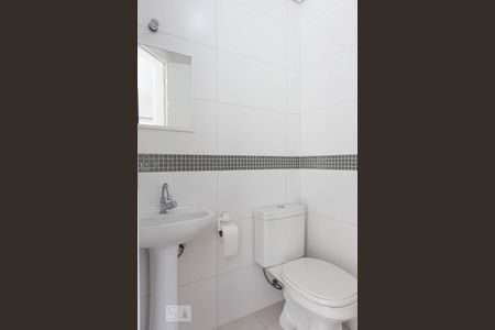 Lavabo de apartamento à venda com 1 quarto, 66m² em Petrópolis, Porto Alegre