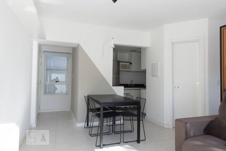 Sala de apartamento para alugar com 1 quarto, 66m² em Petrópolis, Porto Alegre